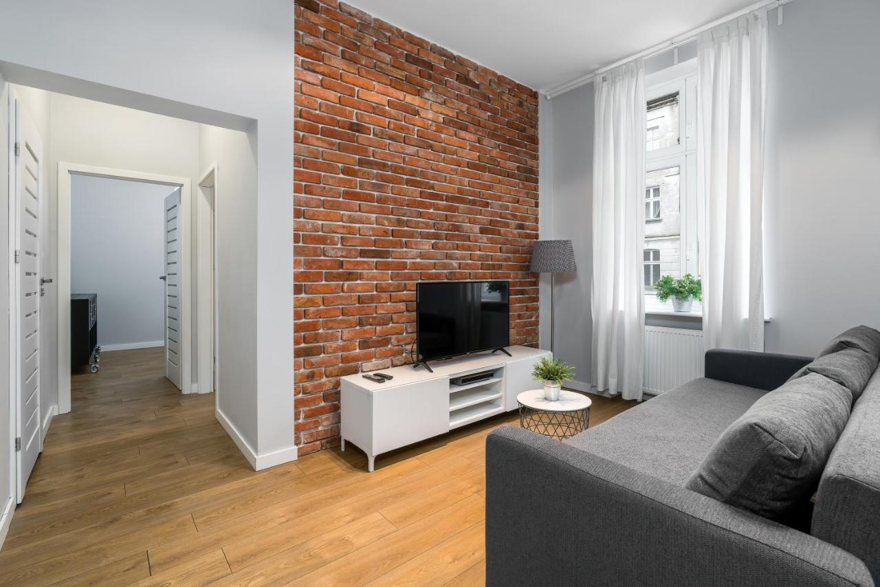 Old Town Apartment Garbary By Noclegi Renters 波兹南 外观 照片